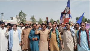 سندھ سے غیر مقامی افراد کو بے دخل کرنے کے مطالبے کے لیے نواب ولی محمد میں ایک احتجاجی مظاہرہ