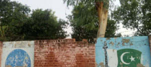 سرکاری سکولوں میں صورتحال ان دعوؤں کے بالکل برعکس دکھائی دی
