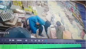 تھانہ رنگشاہ کی حدودرحم کوٹ  میں لاکھوں روپے کی مبینہ ڈکیتی