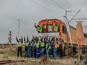 جنوبی افریقا کی طویل ترین مال بردار ٹرین، 696 بوگیوں کے ساتھ ریکارڈ ہدف